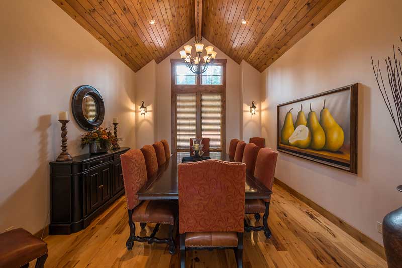 2203SilverFox-06Dining